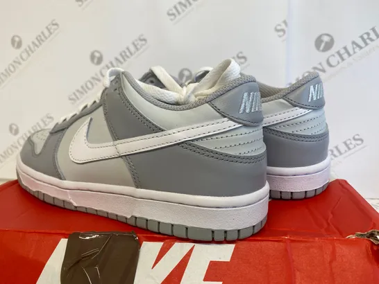 BOXED PAIR OF NIKE DUNK LOW GREY TRAINERS SIZE 5