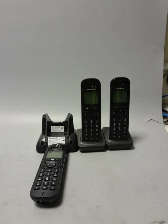 BOXED PANASONIC KX-TGX223 DIGITAL CORDLESS ANSWERING SYSTEM 