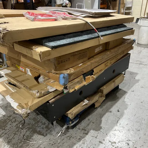 PALLET OF ASSORTED FURNITURE PARTS TO INCLUDE COMPLETE TV CABINET, PLATFORM BED AND NOVELLO 5 DRAWER CHEST- COLLECTION ONLY