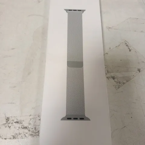 BOXED APPLE WATCH MILANESSE LOOP STRAP