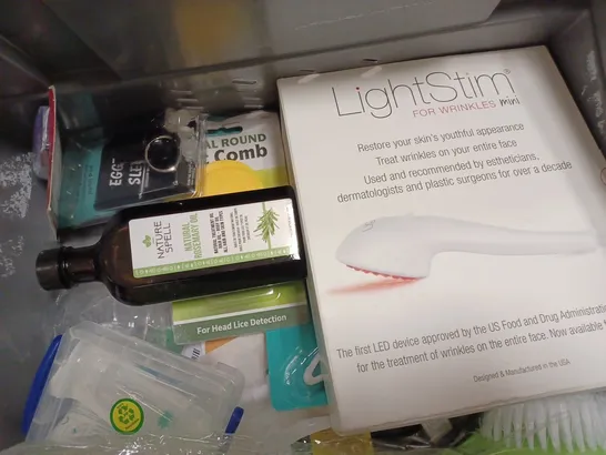 APPROXIMATELY 20 HEALTH AND BEAUTY PRODUCTS TO INCLUDE LIGHSTIM FOR WRINKLES MINI, ROSEMARY OIL. EGGZ EARPLUGS, COLGATE DENTAL PAIN RELIEF GEL ETC. 