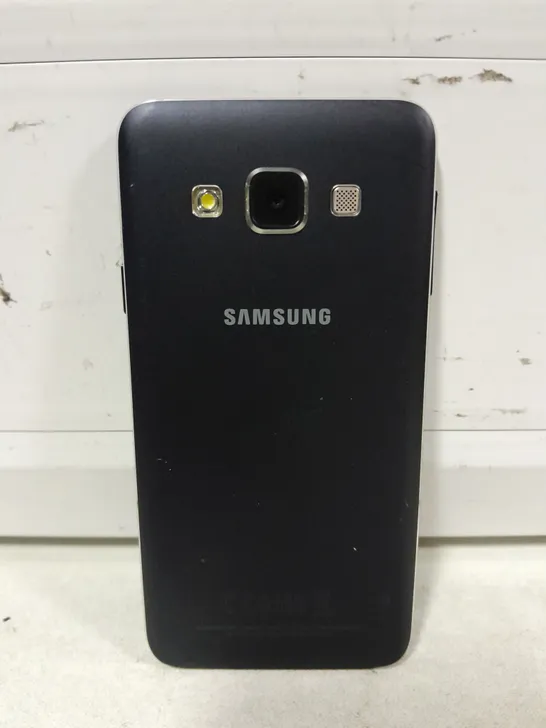 SAMSUNG GALAXY A3 MOBILE PHONE