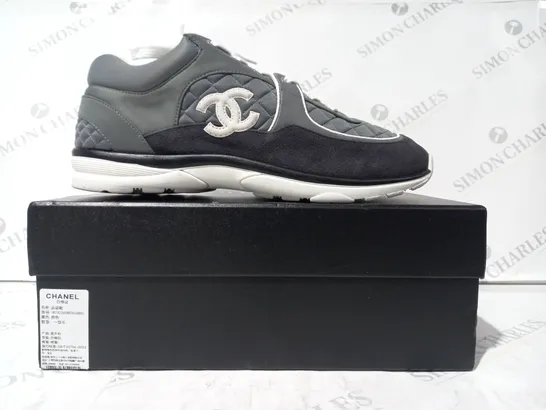 BOXED PAIR OF CHANEL QUILTED FABRIC & SUEDE CALFSKIN SHOES IN GREY EU SIZE 45