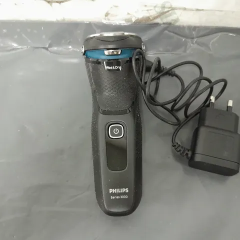 BOXED PHILIPS SHAVER 3000