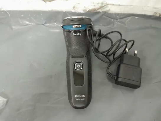 BOXED PHILIPS SHAVER 3000