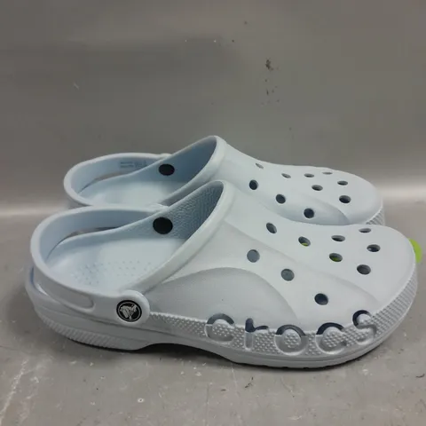 PAIR OF CROCS BAYA SLIP ON SHOES IN BLUE - 9