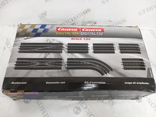 BOXED CARRERA DIGITAL 124/132 SCALE 1:24 EXTENSION SET