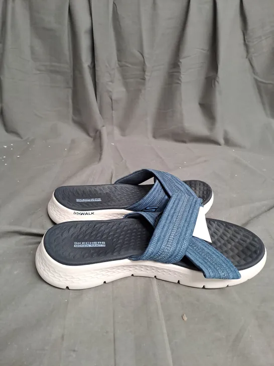 SKECHERS GOWALK FLEX SLIDE SANDAL SIZE 6