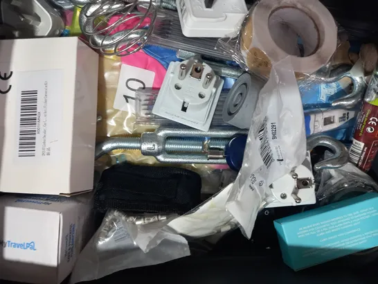 LOT OF APPROXIMATELY 10 ASSORTED HOUSEHOLD ITEMS TO INCLUDE 4-WAY CHUCK KEY, WIRED MOUSE, STANLEY STAPLES, ETC