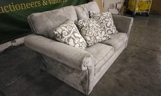 DESIGNER SILVER PLUSH FABRIC 2 SEATER SOFA WITH SCATTERBACK CUSHIONS