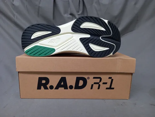 BOXED PAIR OF R.A.D. R-1 SHOES IN WHITE/METALLIC SILVER/GREEN UK SIZE 9.5