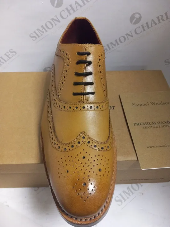 BOXED SAMUEL WINDSOR BV410 SIZE 11