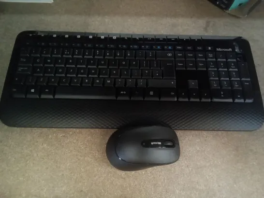 MICROSOFT WIRELESS 2000 DESKTOP - KEYBOARD AND MOUSE COMBO