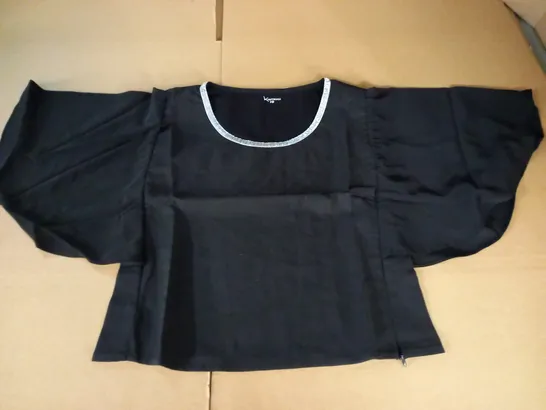 BRAND NEW KINTSUGI CROPPED BLACK TOP WITH BATWING SLEEVES AND HIDDEN SIDE ZIP - 10