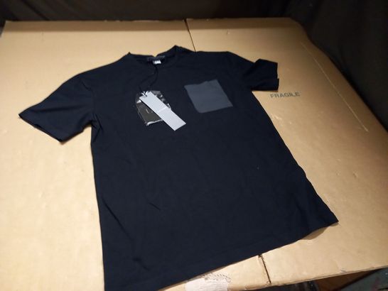 UN-IFORM BLACK POCKET TEE - S