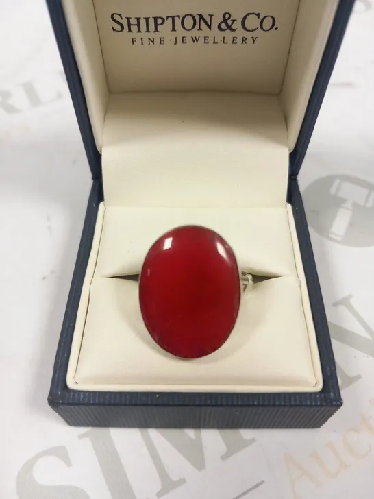 BOXED SHIPTON AND CO RING