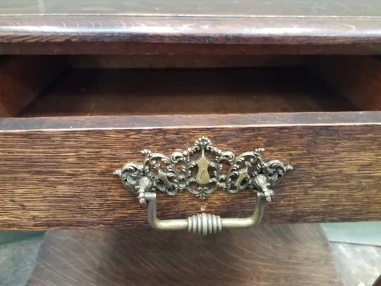 ANTIQUE OAK-VENEER 1-DRAWER SIDE TABLE 