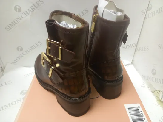 BOXED CORNELIA BIKER BOOT BROWN - SIZE 4