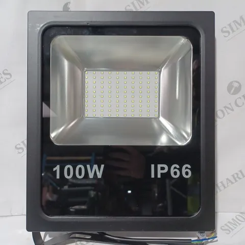 BOXED GOODWIN GW6610 FLOODLIGHT