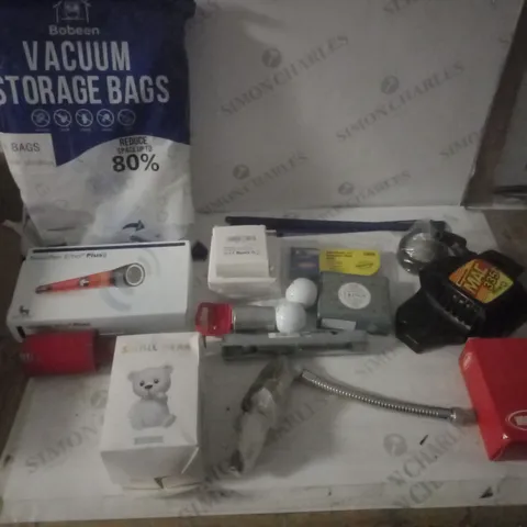 GROUP OF APPROX 10 ASSORTED ITEMS TO INCLUDE VACUUM BAGS, NAILS, GOLF BALLS ETC