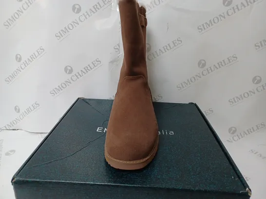 EMU ELECTRA WATERPROOF BOOT OAK SIZE 8