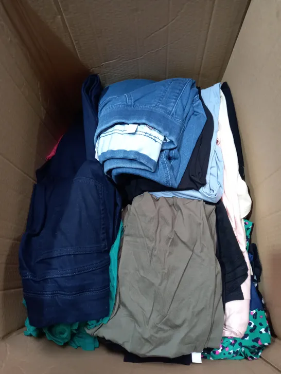 BOX OF ASSORTED CLOTHING TO INCLUDE: DRESSES, TOPS AND TROUSERS