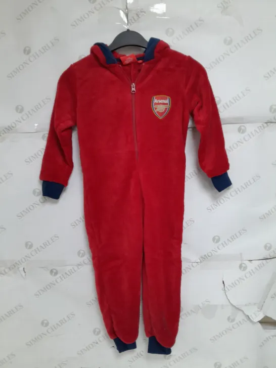 ARSENAL KIDS FLEECE ALL-IN-ONE PYJAMAS IN RED SIZE 4-5 