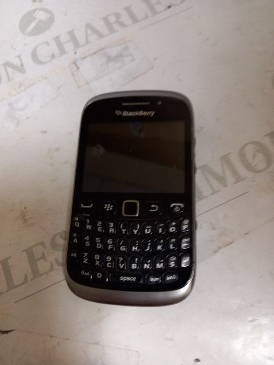 BLACKBERRY CURVE BLACK 