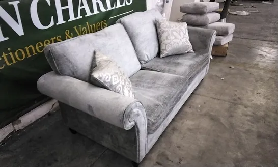 QUALITY DESIGNER LIGHT GREY FABRIC 3 SEATER SOFA WITH PATTERNED CUSHIONS