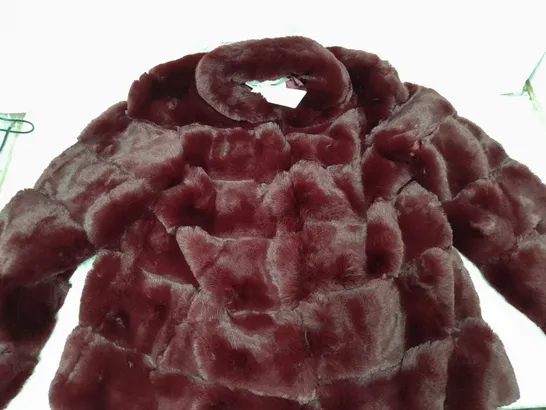 DANNII MINOGUE PETITES FAUX FUR COAT IN BURGUNDY SIZE 12