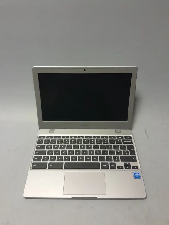 SAMSUNG CHROMEBOOK 4 INTEL WITH 11.6" SCREEN