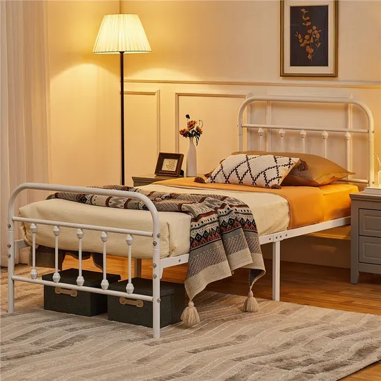 BOXED RAGHNAID VINTAGE BED FRAME