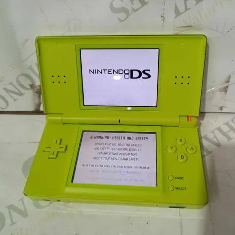 NINTENDO DS LITE USG-001 IN LIME GREEN