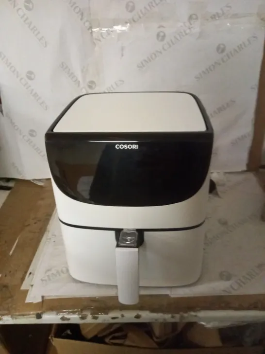 COSORI AIR FRYER 1700W MAX XXL 5.5L DIGITAL TOUCHSCREEN, WHITE