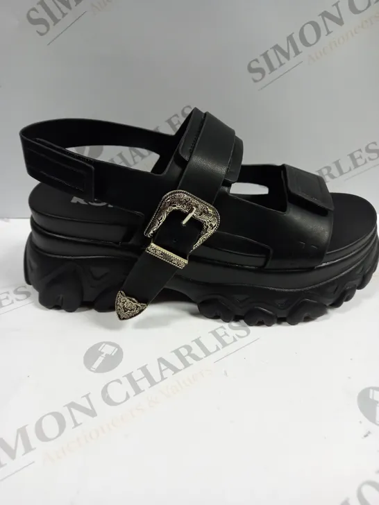 PAIR OF KOI FOOTWEAR THE MOHG ORNATE BLACK SANDALS - 6