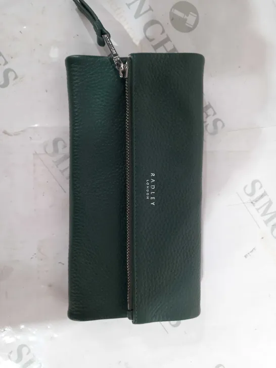 RADLEY LONDON FAUX LEATHER PURSE IN GREEN