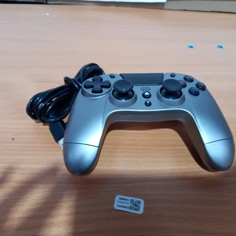 VX4 [REMIUM WIRED CONTROLLER