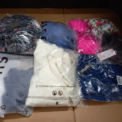 LARGE QUANTITY OF ASSORTED BAGGED CLOTHING ITEMS TO INCLUDE BOOHOO, SHEIN AND MISSGUIDED