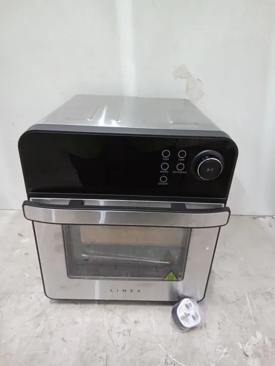 BOXED LINEA 14.5L AIR FRYER WITH ACCESSORIES