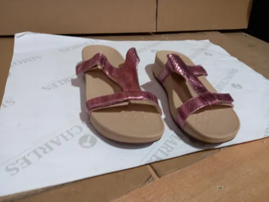 VIONIC ELLIE SANDAL PINK SIZE 4