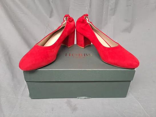 BOXED PAIR OF HOBBS LONDON CLOSED TOE BLOCK HEEL FINE SUEDE SHOES IN RED UK SIZE 5