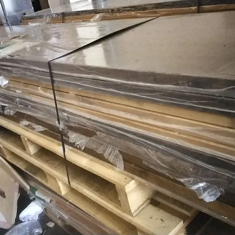 PALLET OF APPROXIMATELY 10 ASSORTED WOOD WORKTOPS 