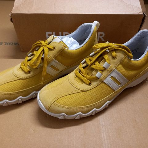 PAIR OF HOTTER LEANNE 2 YELLOW SHOES - UK 9