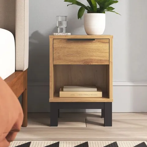 BOXED YONKERS 1 DRAWER BEDSIDE TABLE 