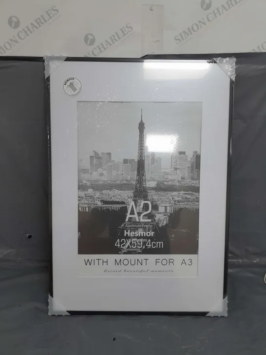 HESMOR ALUMINIUM PICTURE FRAME IN BLACK 