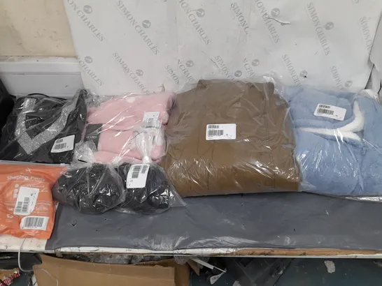 BOX OF APPROXIMATELY 10 ASSORTED BAGGED PIECES OF CLOTHING IN VARIOUS STYLES, SIZES, AND BRANDS 