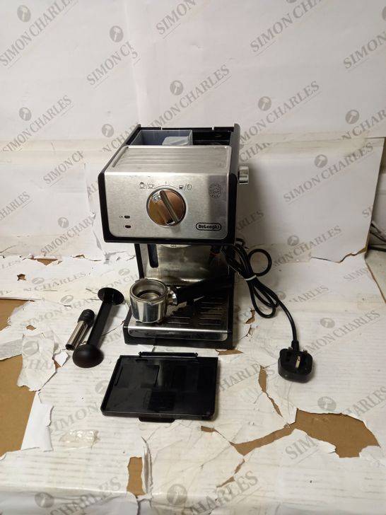 DELONGHI ESPRESSO MACHINE 