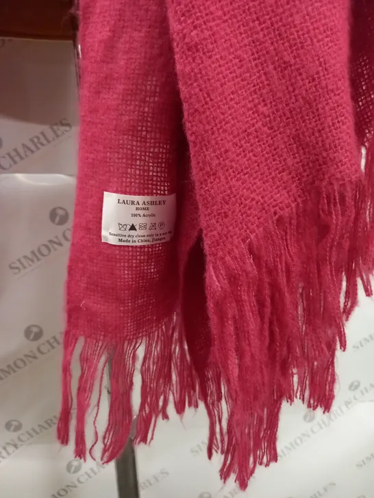 LAURA ASHLEY OVERSIZED PINK SCARF