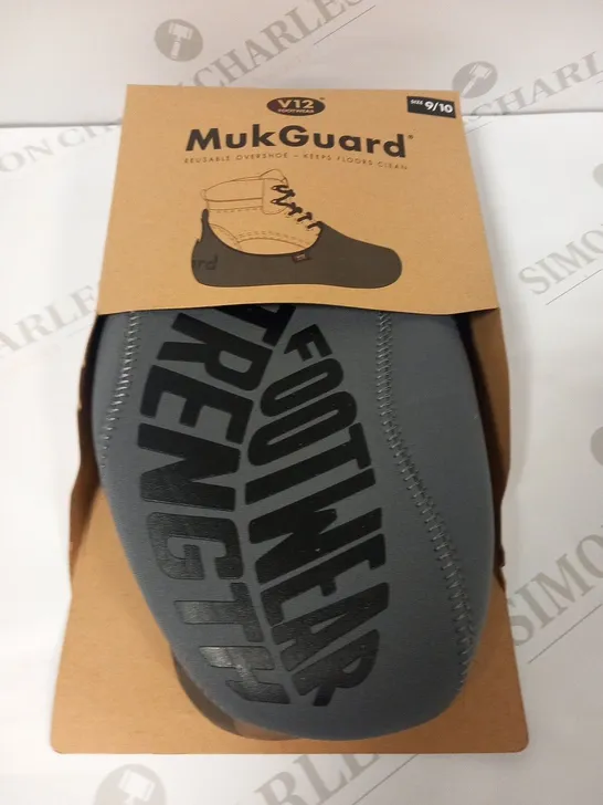 BOXED V12 FOOTWEAR MUK GUARD SIZE 9/10