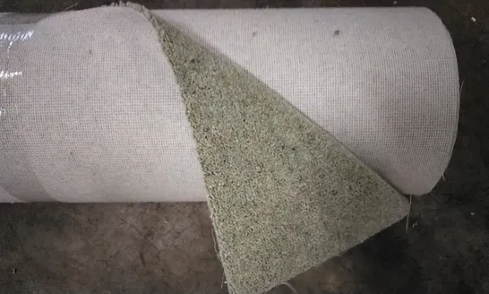 ROLL OF QUALITY CARPET RUNNER MINT GREEN APPROXIMATELY 95CM X SIZE UNSPECIFIED